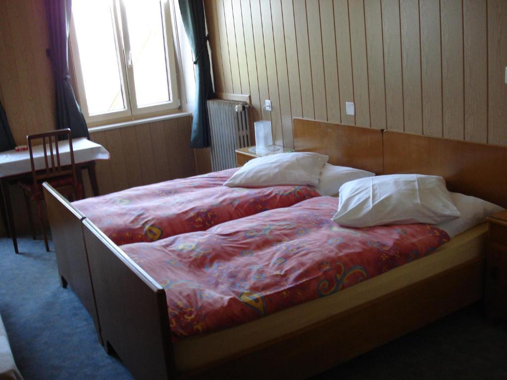 Les Tilleuls Gorgier Room photo